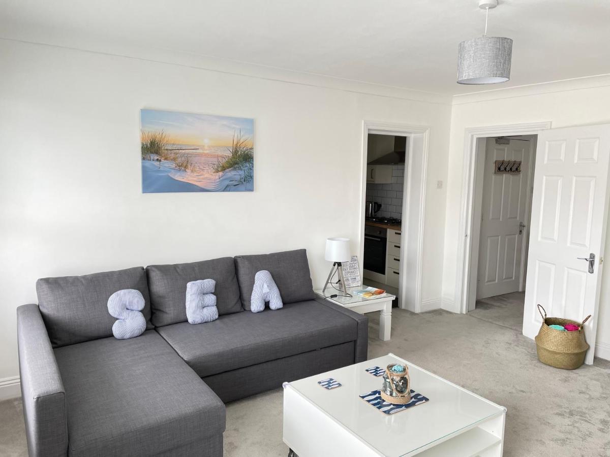 Light And Airy 1 Bedroom Flat 700M From The Beach 본머스 외부 사진