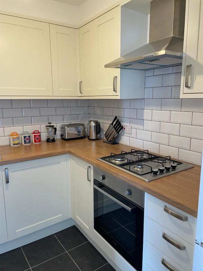 Light And Airy 1 Bedroom Flat 700M From The Beach 본머스 외부 사진