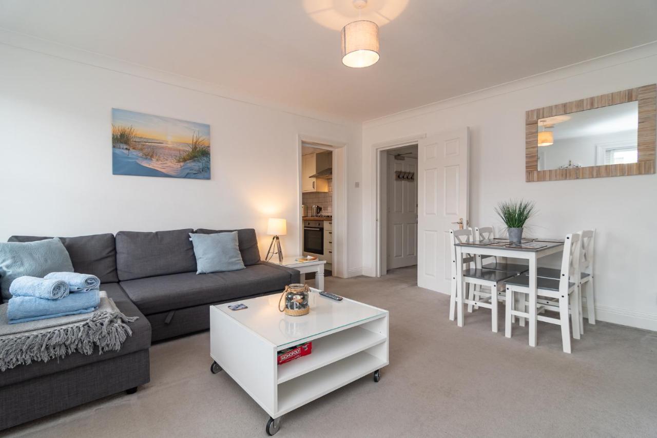 Light And Airy 1 Bedroom Flat 700M From The Beach 본머스 외부 사진